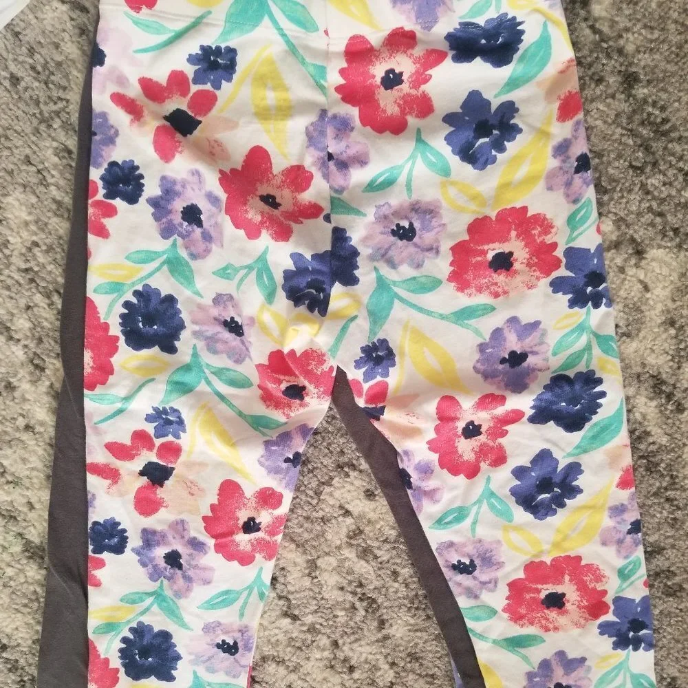3 Girls Leggings  🎈🎈🎈🎈🎈 EUC L(10-14)